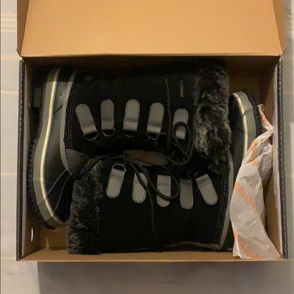 Black Northside Snow Boots
